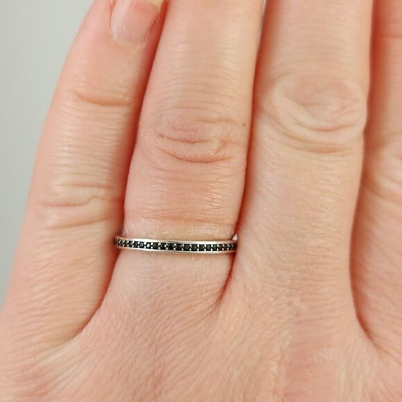 925 Sterling Silver Black CZ Band Ring - Picture 4 of 9